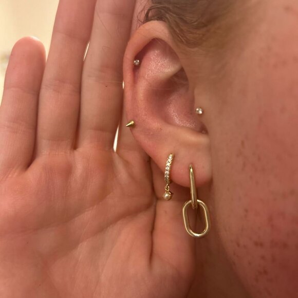 Neiman Marcus 14K Gold Convertible Link Huggie Earrings for Women - Picture 3 of 4